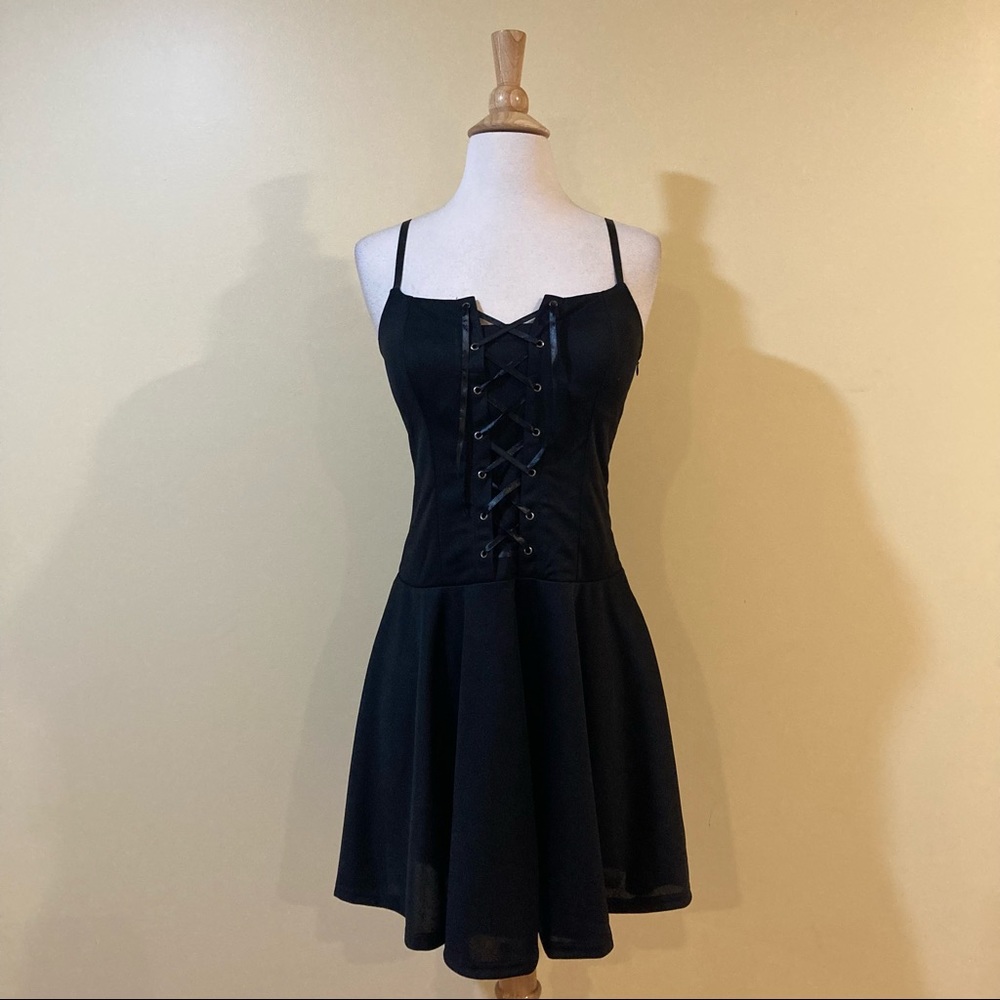 Lace Up Corset Style Bodice Stretchy Side Zip Adjustable Straps Skater Dress - Picture 6 of 12